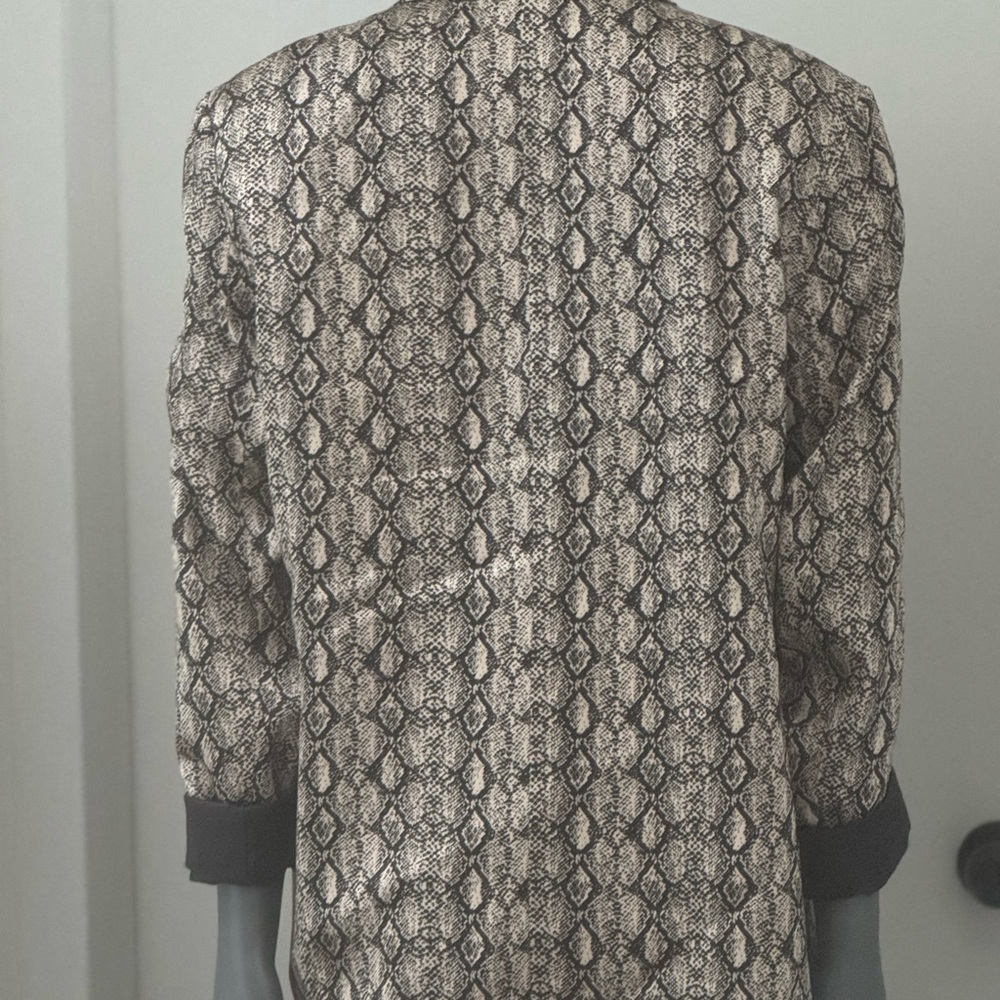 NWT Zara ‘snake skin look’ satin suit - Picture 4 of 6